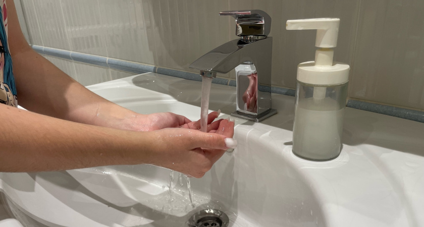 Немцы всегда соблюдают строгие правила в ванной и туалете - а для русских это дикость