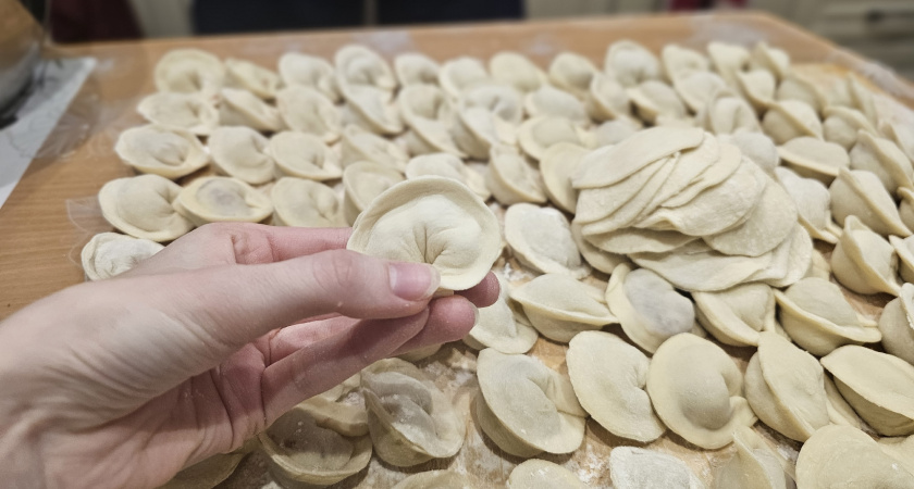 Продавец пельменей подсказал хитрость: теперь их не варим, а готовим вот как - вкус меняется полностью