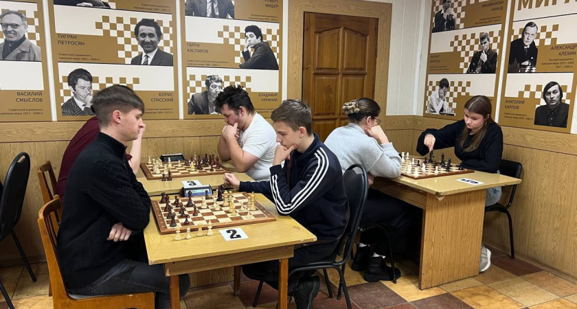 Студенты вузов Тамбовской области разыграли медали в шахматном турнире Универсиады