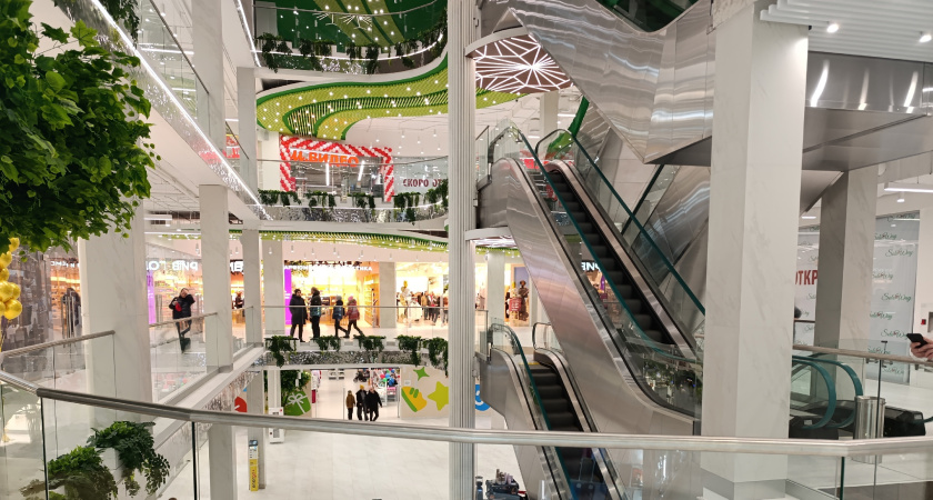 Продавщица решила, что дорогой крем мне не по карману: как правильно поставить ее на место