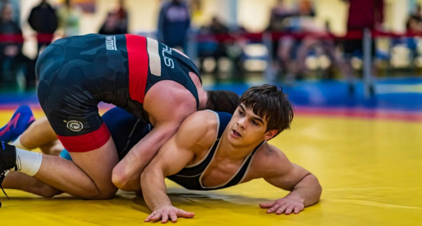 В Тамбове стартовало первенство ЦФО по греко-римской борьбе среди подростков