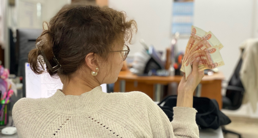 В каких профессиях у женщин самые большие зарплаты в 2026 году - получают даже больше, чем мужчины