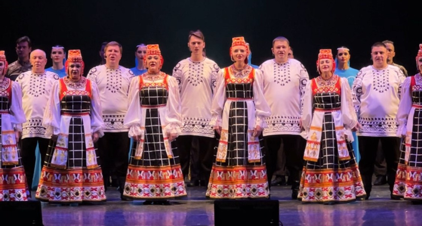 Ансамбль "Ивушка" представил в Тамбове программу ко Дню защитника Отечества
