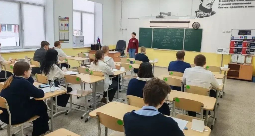 В Тамбове проходит региональный тренировочный ЕГЭ по математике для одиннадцатиклассников