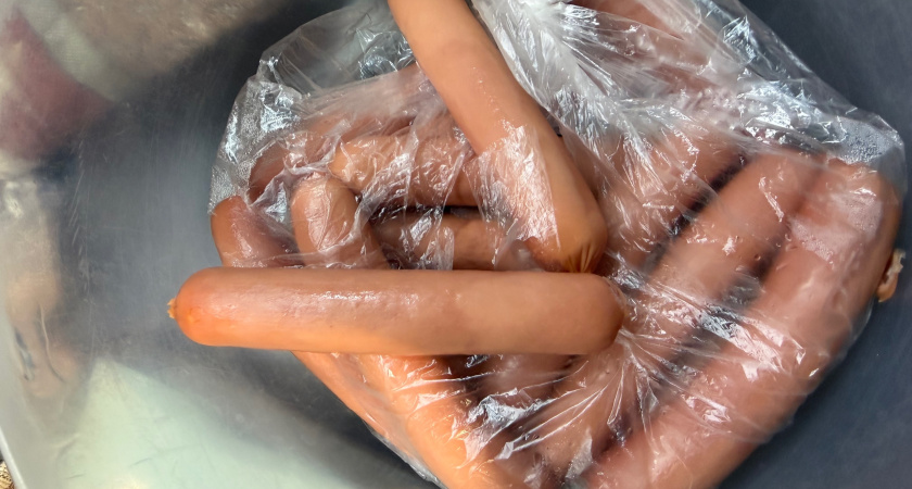 Зачем нужно варить сосиски и сардельки, если их можно есть и так - запомните на всю жизнь