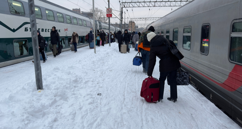 Они выгоднее обычных, но пассажиры бегут оттуда: билеты в какие поезда не советуют брать