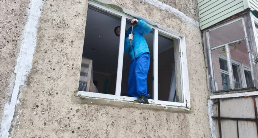 В Мичуринске продолжают восстанавливать дома после атаки беспилотников