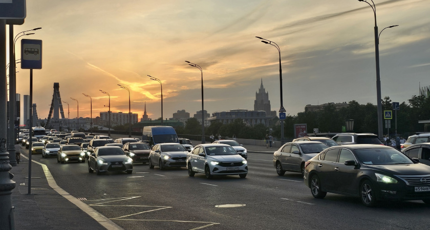 Автомобильные номера с двумя буквами в начале: зачем нужны и кто с ними ездит