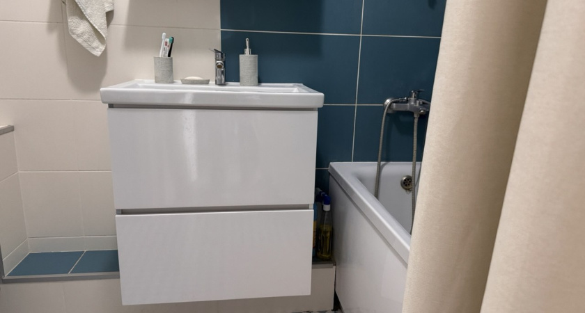 МДФ, массив или пластик - что не разбухнет и не "поплывет" через год? В 2026 мастера советуют ставить в ванну именно это