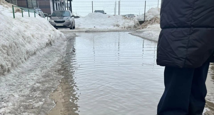 В Тамбове после жалобы жителей на подтопление двора расчистили въезд к дому на улице Свободной