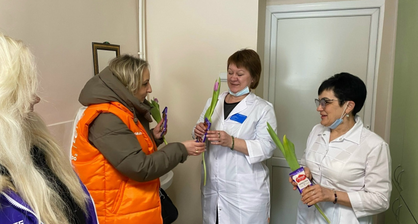 В Тамбове поздравили женщин, для которые работают 8 марта