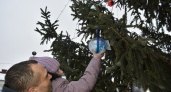 В Моршанске главную елку украшают жители