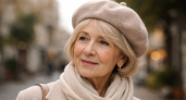 7 головных уборов на весну-2026 для женщин 55+: идеально подходят ко всему