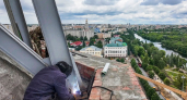 На огромной высоте ведется работа в Новопокровском храме Тамбова