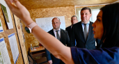Евгений Первышов проверил строительство школы и ремонт соцобъектов в Рассказовском округе