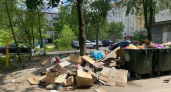 "Тамбовская сетевая компания" начала убирать мусорные навалы возле контейнерных площадок