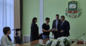 Трое врачей в Мичуринске получили служебные квартиры