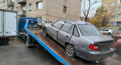 В Тамбове с улицы Мичуринской убрали брошенный автомобиль