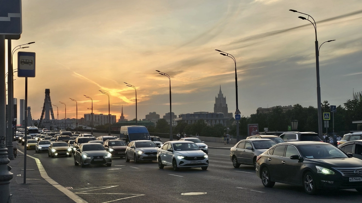 Автомобильные номера с двумя буквами в начале: зачем нужны и кто с ними ездит