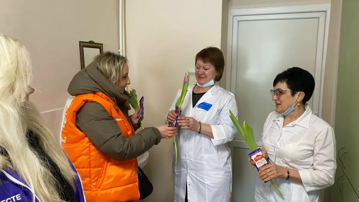 В Тамбове поздравили женщин, для которые работают 8 марта 