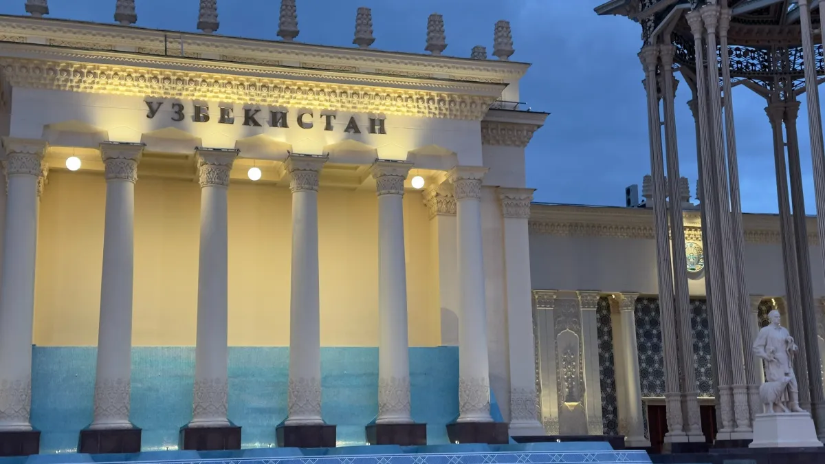 Россиянка побывала в Узбекистане и поразилась, зачем узбекские женщины добавляют в еду большие камни 