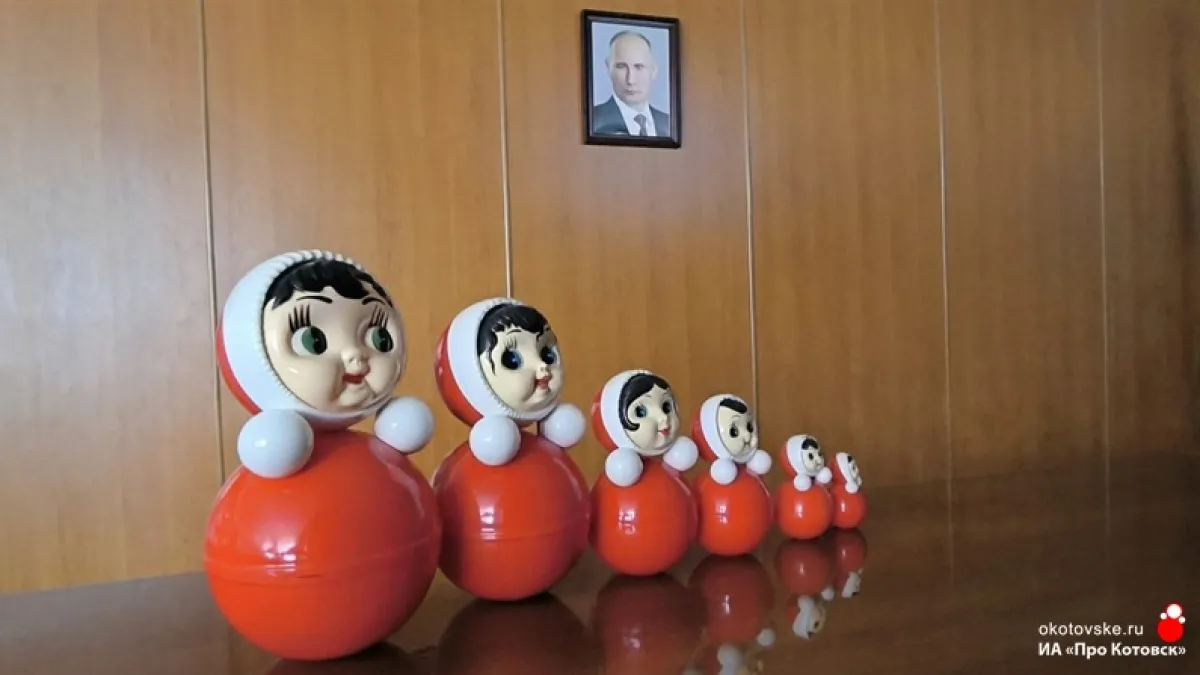 Директор "Котовских неваляшек" объяснил, чем российская игрушка отличается от китайских аналогов