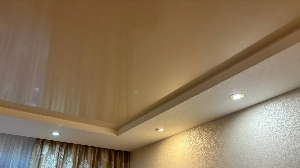 Натяжные потолки - уже прошлый век: 7 причин, по которым дизайнеры в 2026 всё чаще от них отказываются