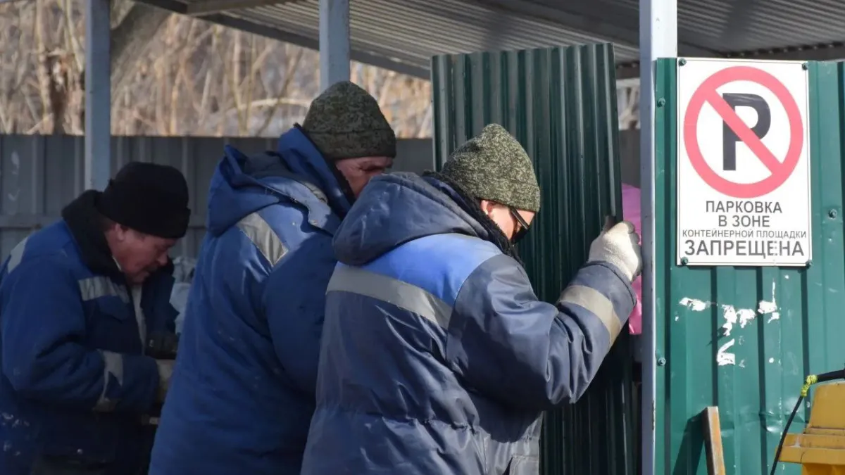 В Тамбове начали весенний ремонт контейнерных площадок