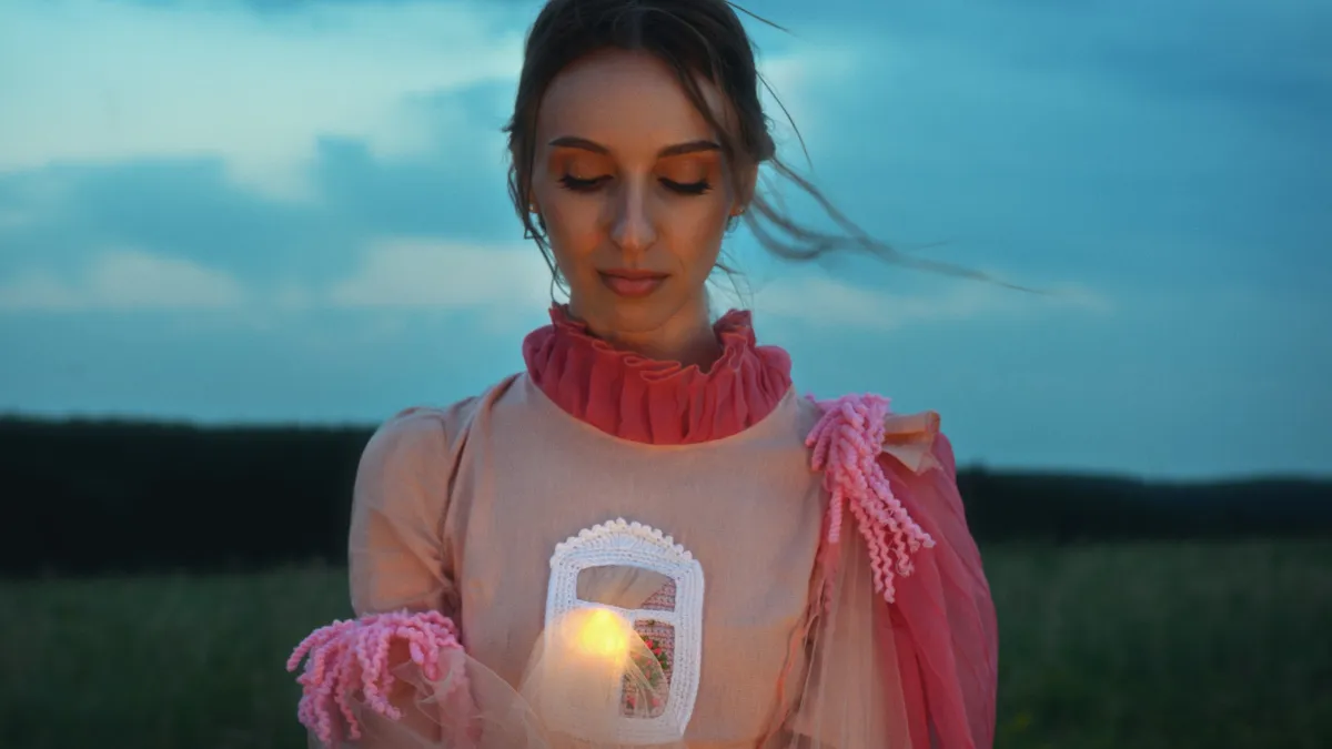 «Танцевала под классику на Арбате, а теперь на ТНТ»: как музыкант из Тамбова покоряет Москву