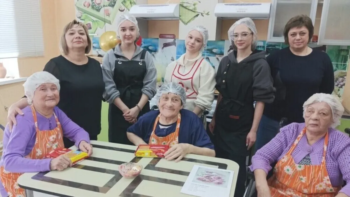 Пожилые жители Тамбовской области осваивают кулинарное искусство в рамках программы "Активное долголетие"