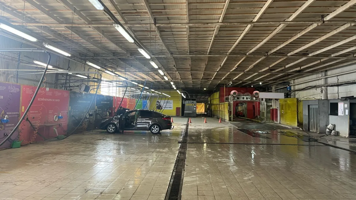 Не мойте так машину: эти ошибки оставляют царапины на ЛКП навечно