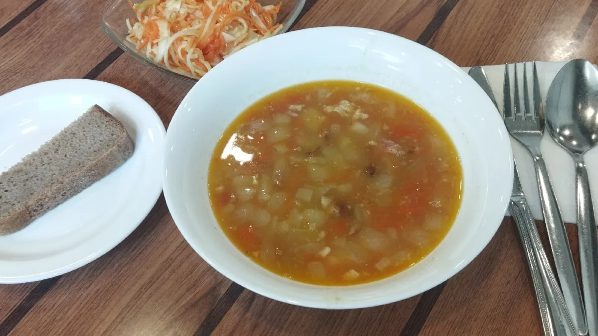 Советский общепит оказался прав: современные ученые выяснили, почему суп на обед и в самом деле нужен