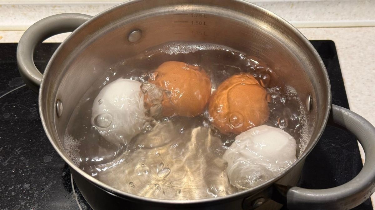 Можно ли выливать в раковину кипяток: запомните раз и навсегда