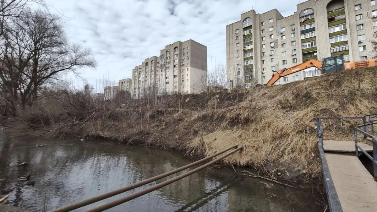 В Тамбове началась расчистка реки Студенец перед масштабным благоустройством прибрежной зоны