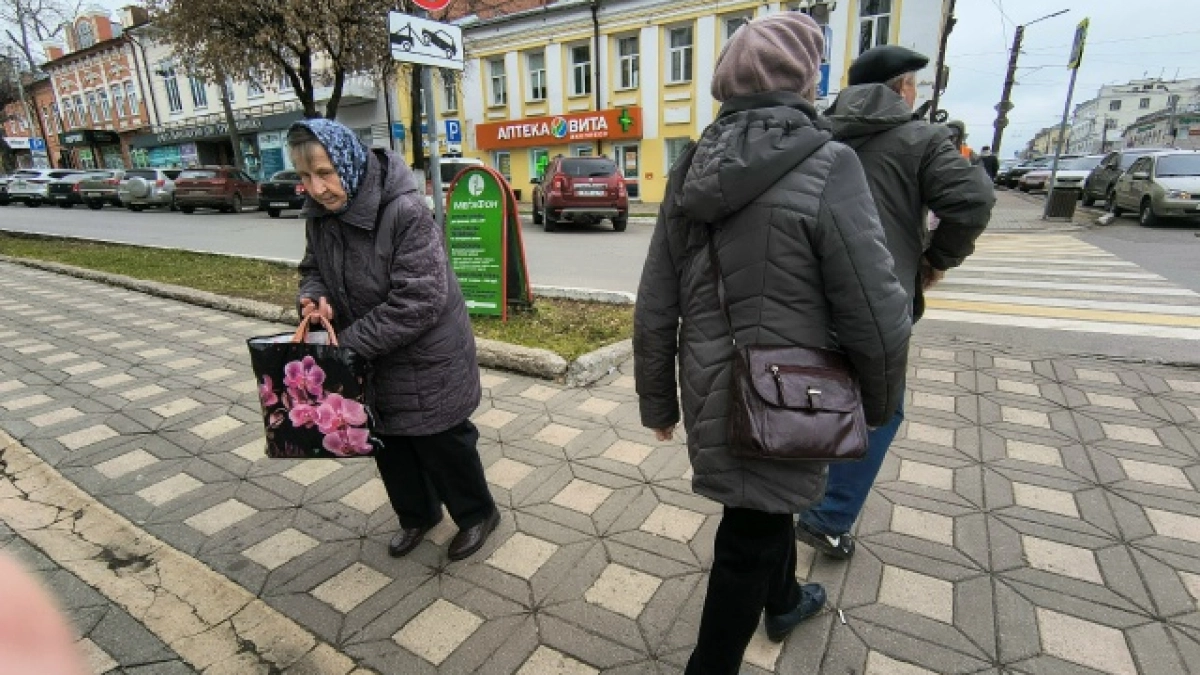 Что ждет с апреля пенсионеров, у которых стаж до 2002 года, - и что стоит сделать прямо сейчас