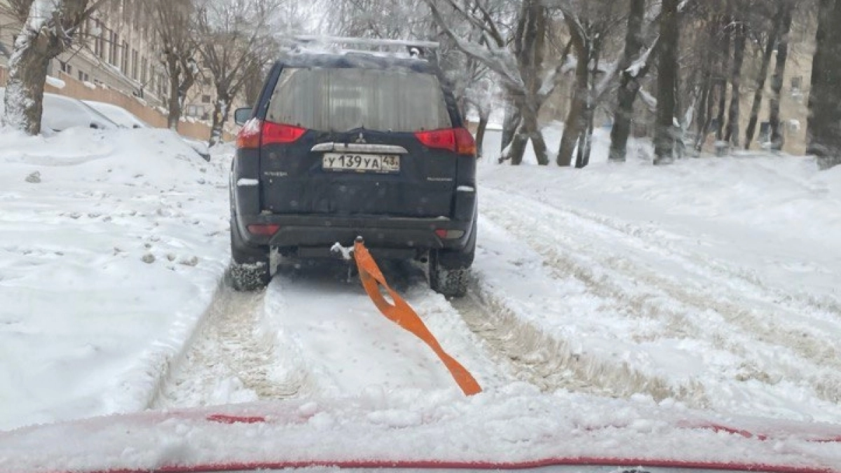 Почему машину с АКПП, вариатором и роботом нельзя буксировать на тросе