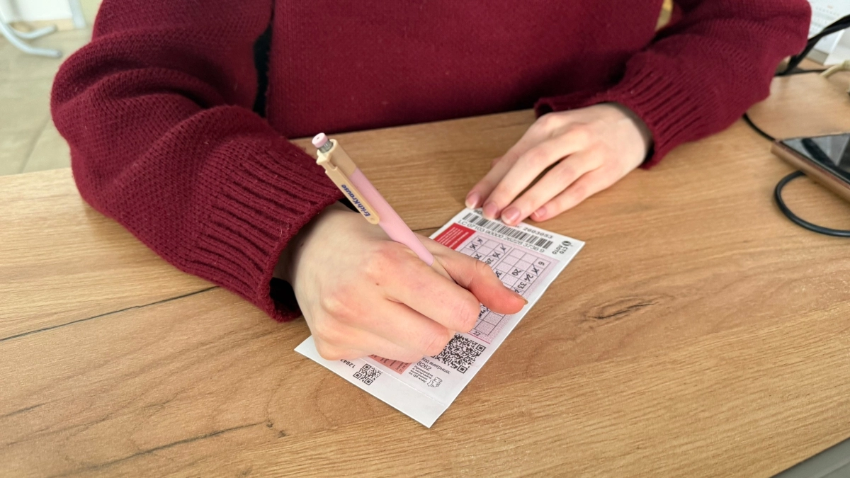 Россиянка раскрыла секрет, благодаря которому выиграла в лотерею 70 млн: "я занималась этим несколько дней"