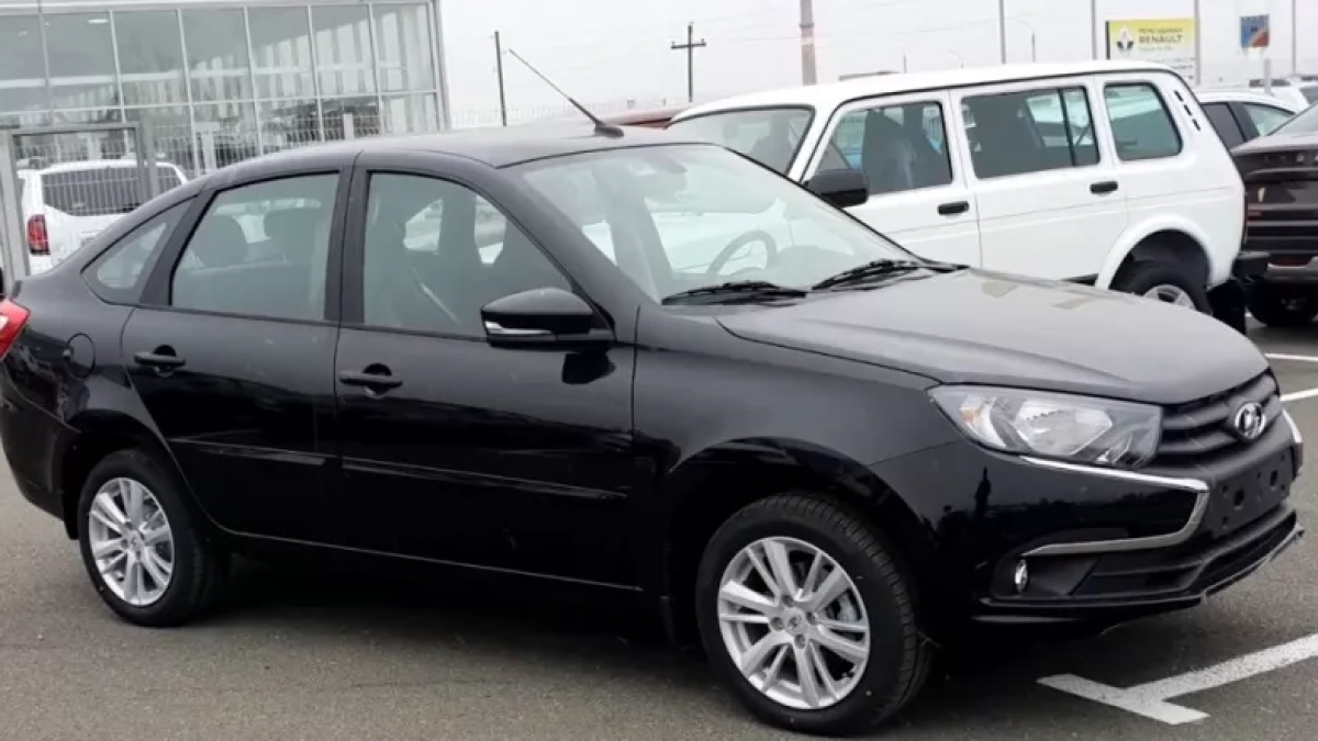 АвтоВАЗ смеется над нами? Неделю поездил на Гранте-2025 и нашел 5 существенных минусов