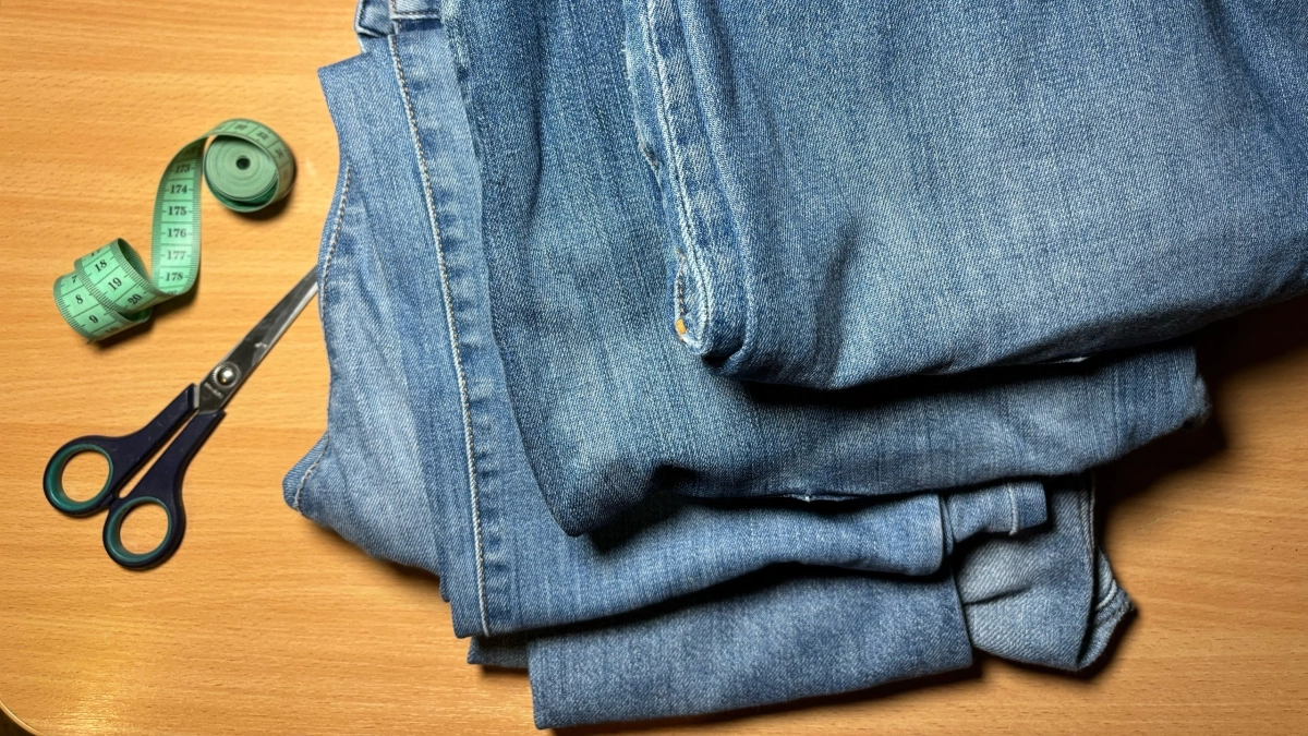 Старые джинсы не выбрасываю: 18 крутых идей, как можно их использовать - даже шить уметь не нужно