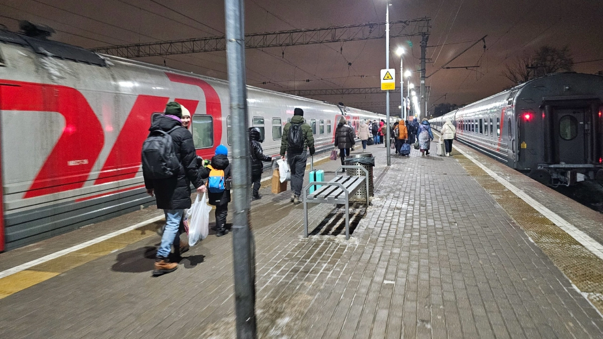 Сходили на ужин в вагон-ресторан и ахнули: чем и за сколько теперь кормят в поездах РЖД