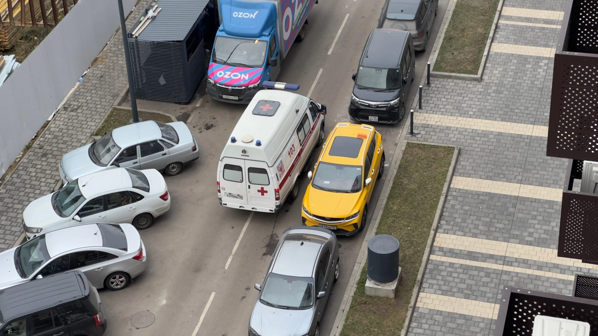 Нашли записку на стекле автомобиля — не вздумайте звонить: схема, из-за которой лишают прав