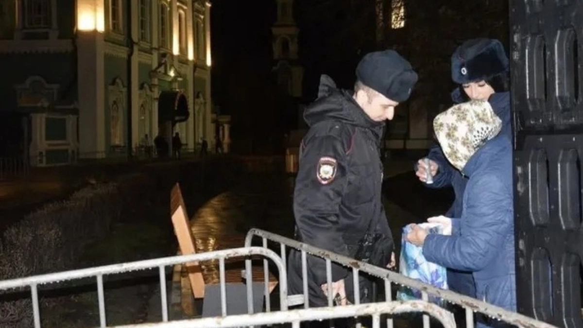 Около 800 полицейских следили за порядком на пасхальных службах в Тамбовской области