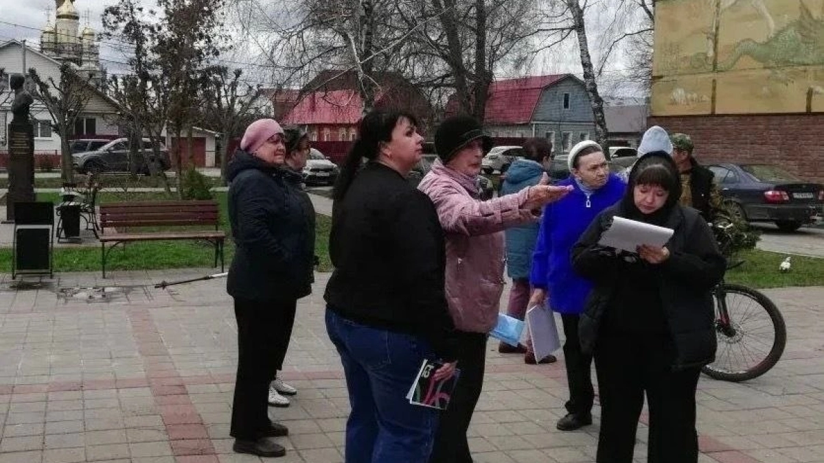 В Тамбове проверили состояние скверов после зимы и наметили работы по их обновлению