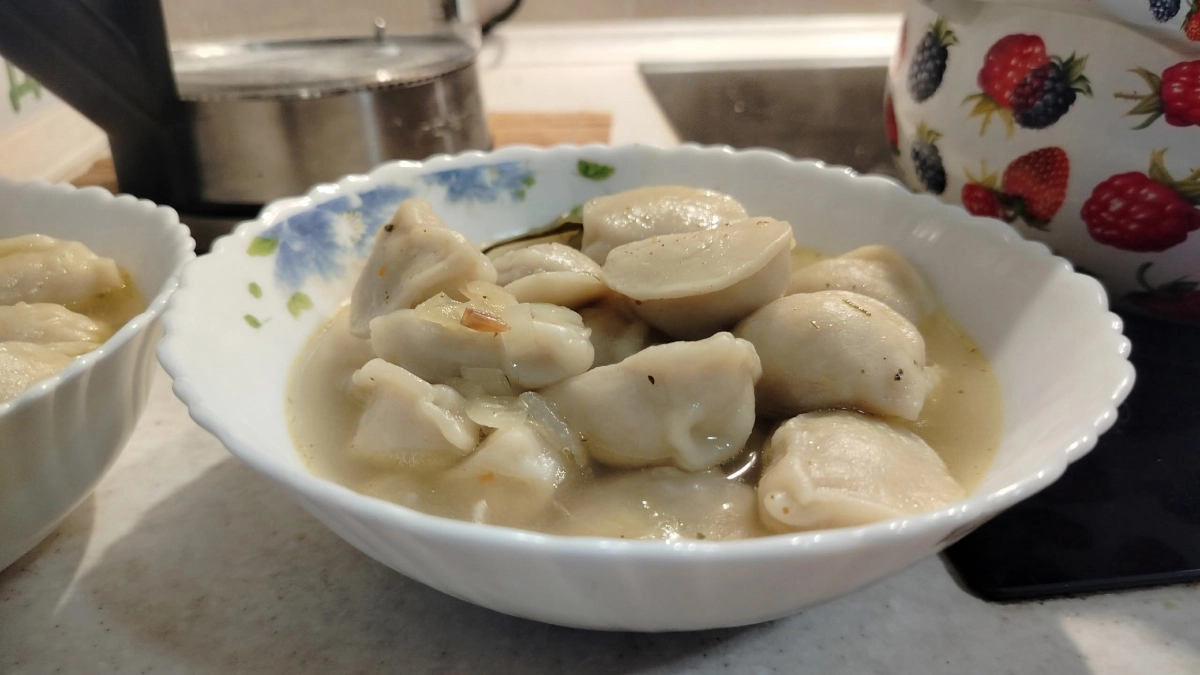 Из чего делают магазинные пельмени на самом деле - и как не купить сою вместо мяса: ответ из лаборатории