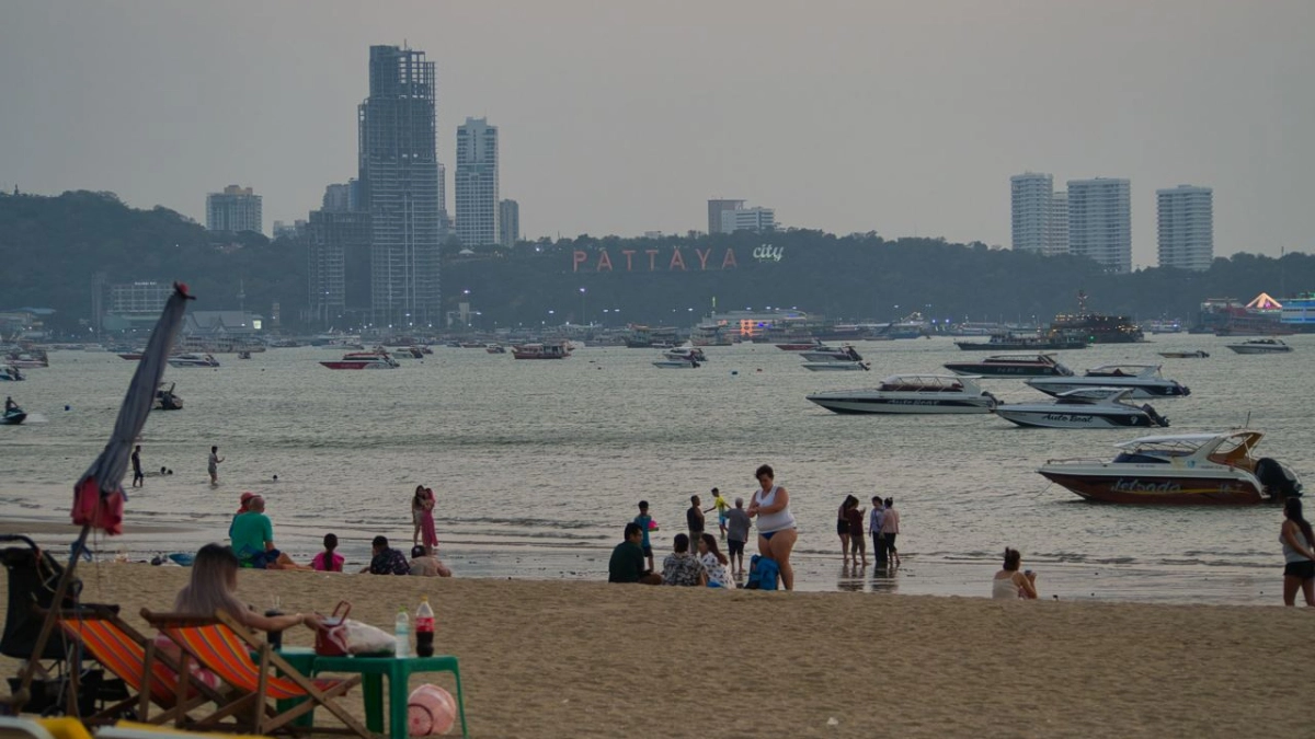 Куда уезжают из России: 10 стран, где теперь чаще всего можно встретить россиян