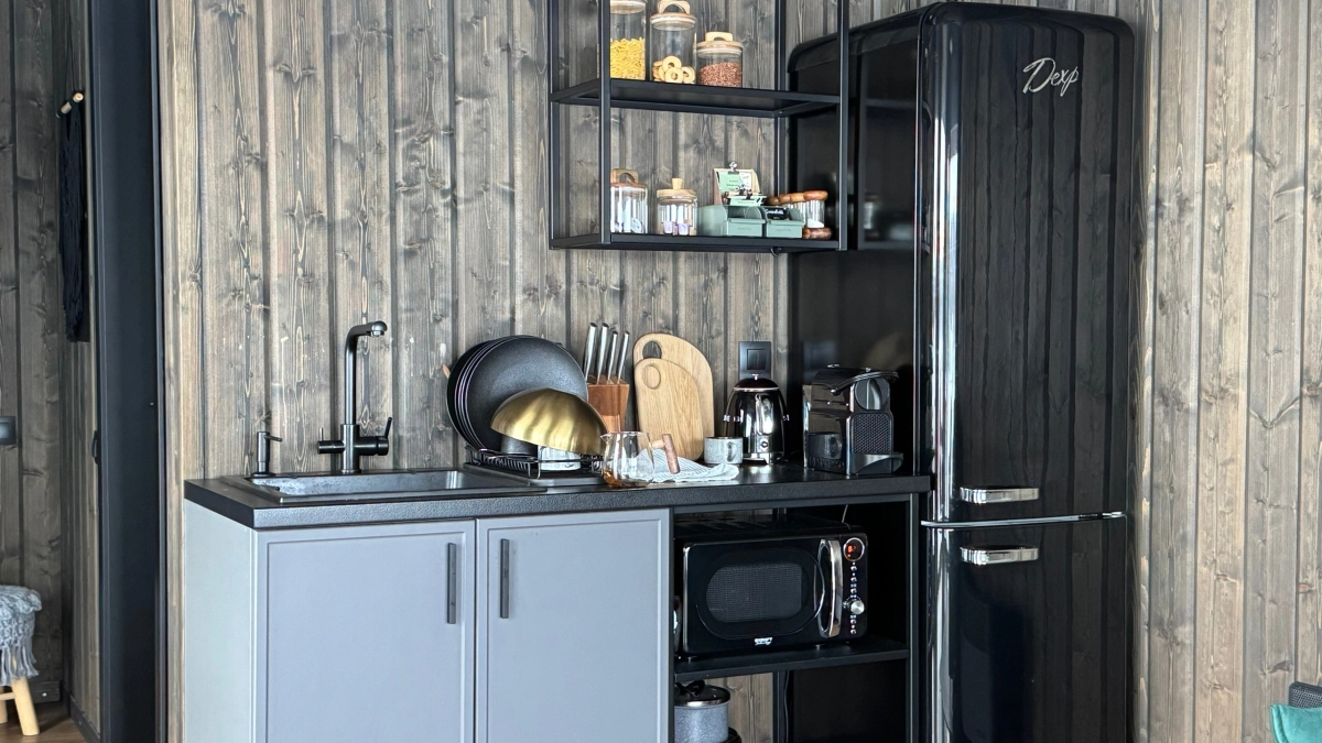 Что должно лежать в углу кухни для изобилия и богатства - бабушкин совет запомнила на всю жизнь 