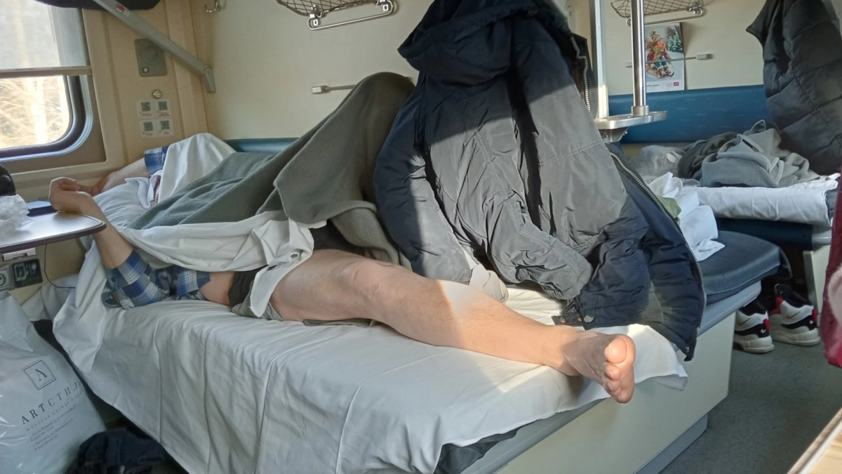 "Не спали из-за неё всем вагоном": 7 типов пассажиров, которых проводники и попутчики ненавидят всей душой