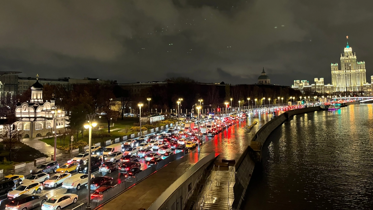 Верховный суд разъяснил: можно ли в фары устанавливать LED-ламы вместо галогеновых — и могут ли за это лишать прав