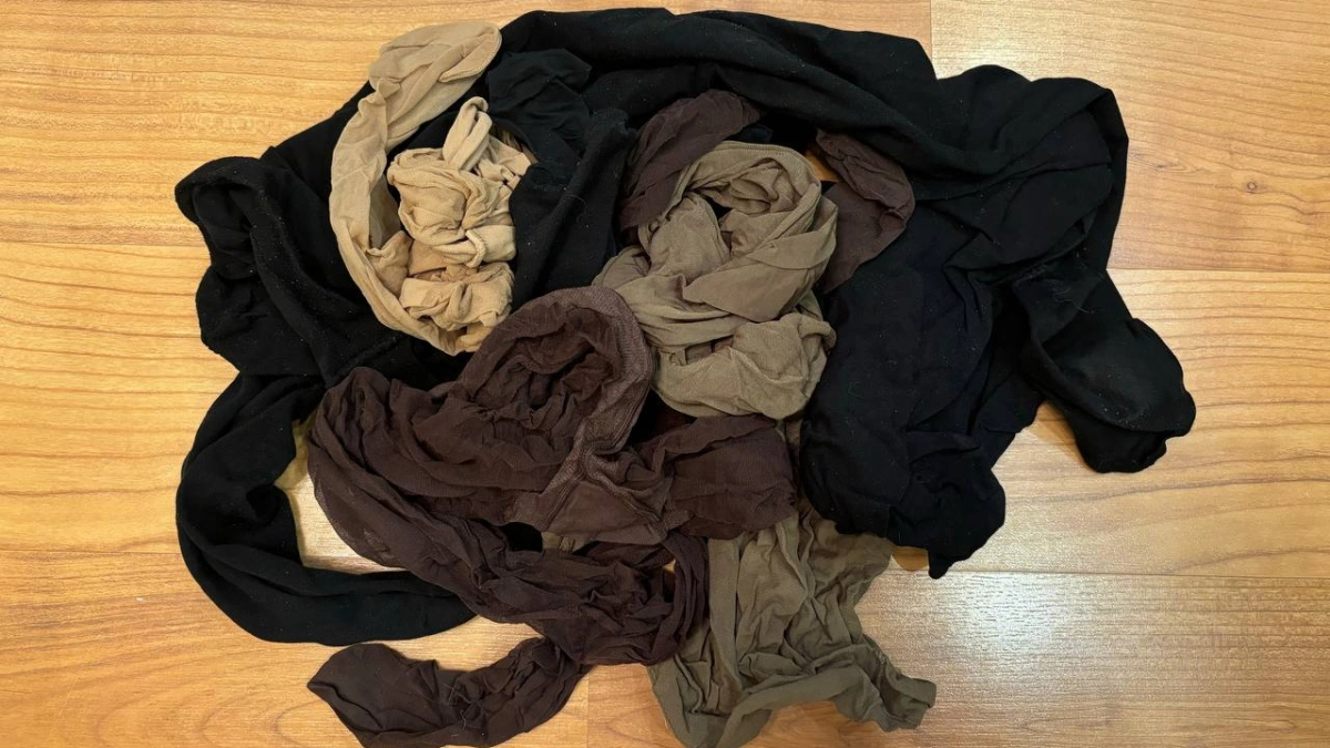 Рваные капроновые колготки не выбрасываю: настоящее спасение для дачи и огорода — вот как их использую