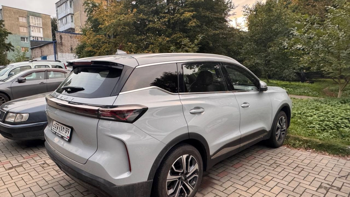 «Только не Chery и не Haval»: житель Шанхая честно призналсял, какую машину из китайских брендов он выбрал бы для России